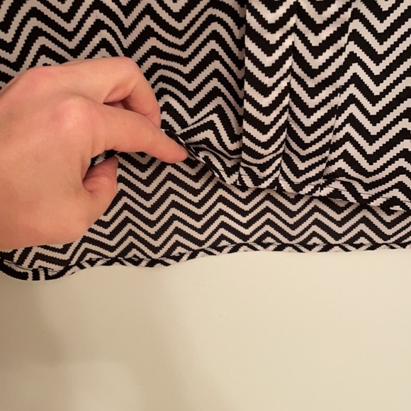 French Connection Blouse EUC - Picture 12 of 14